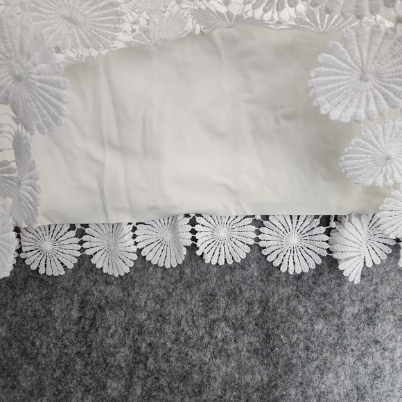 Trina Turk Bardot Floral Daisy Crochet Off Shoulder Midi Dress Women's S White - Picture 5 of 7